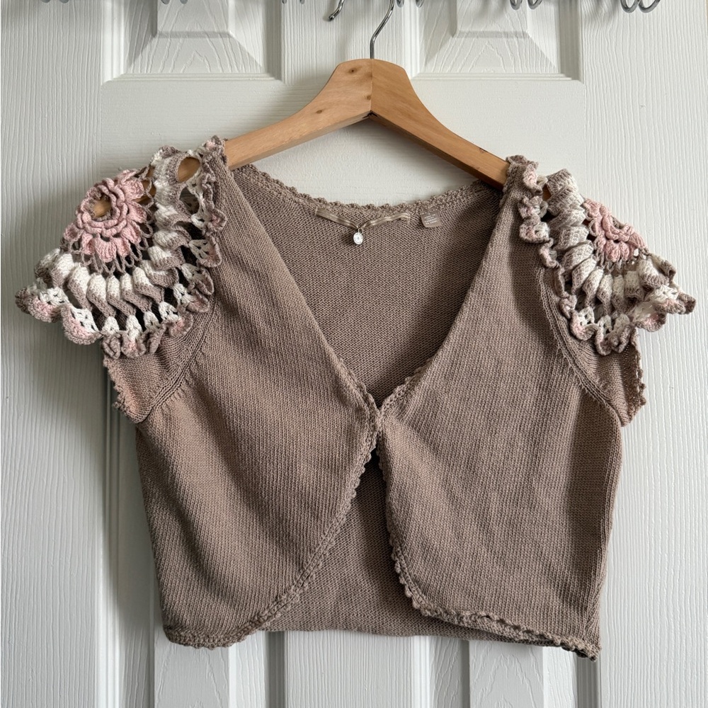 Anthropologie Knitted and Knotted Crochet Cap Sleeve Knit Cropped Bolero